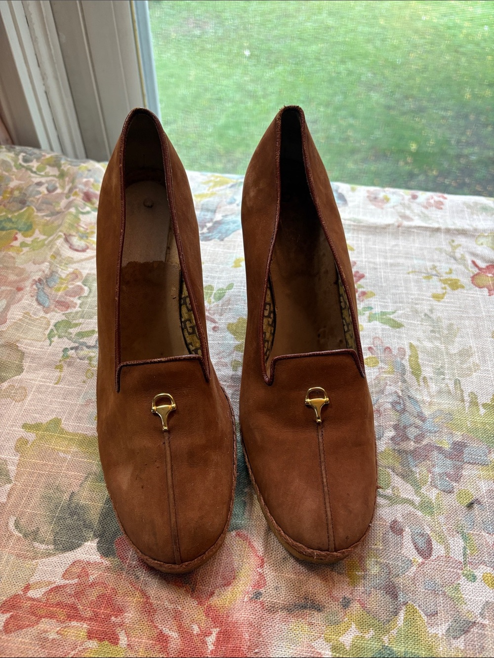 Authentic Vintage Gucci Brown Suede Heeled Mules with Gold Bit 39.5 9.5US